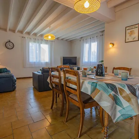 Le Marguette Holiday home Poivres